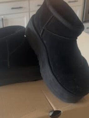 Black UGG Classic Ultra Mini Platform boots